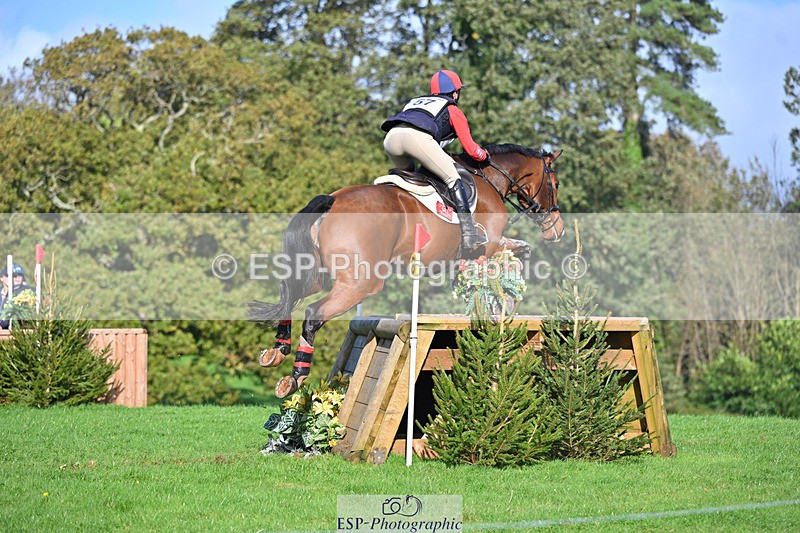 241025-115127-06782 - 057-Louisa.Lockwood-KILCANNON.OREO