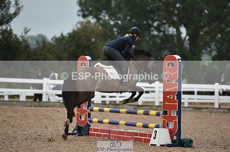 220829A-161848-00187 - 70cm Classes 3a 3b & 4