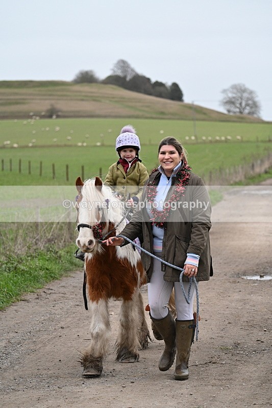 WJ7_1437 - Walk Home