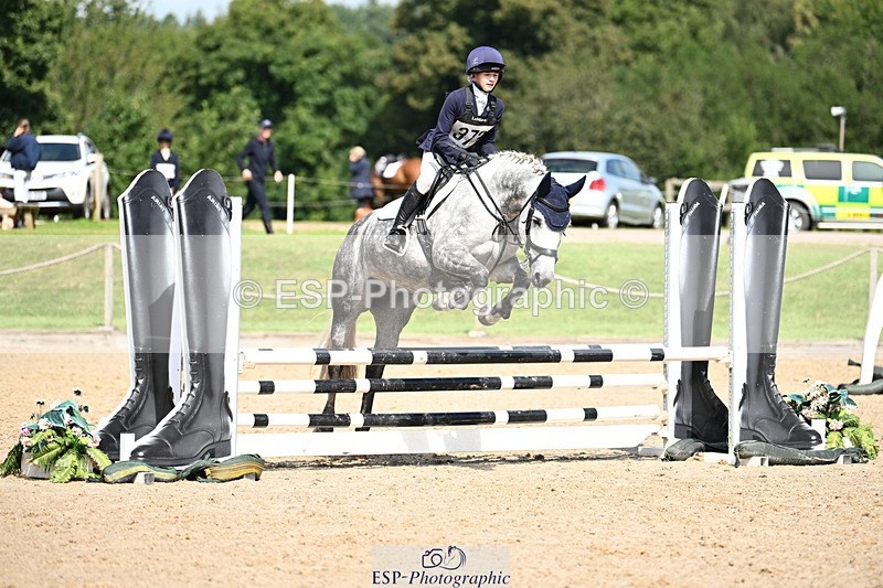 240824X-114953-25400 - 70cm Round 2 10.30 to 12.10