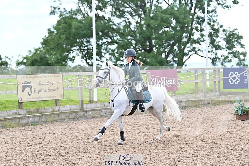 240628A-161813-01424 - Cls 5 Stepping Stones 128cm + 138cm