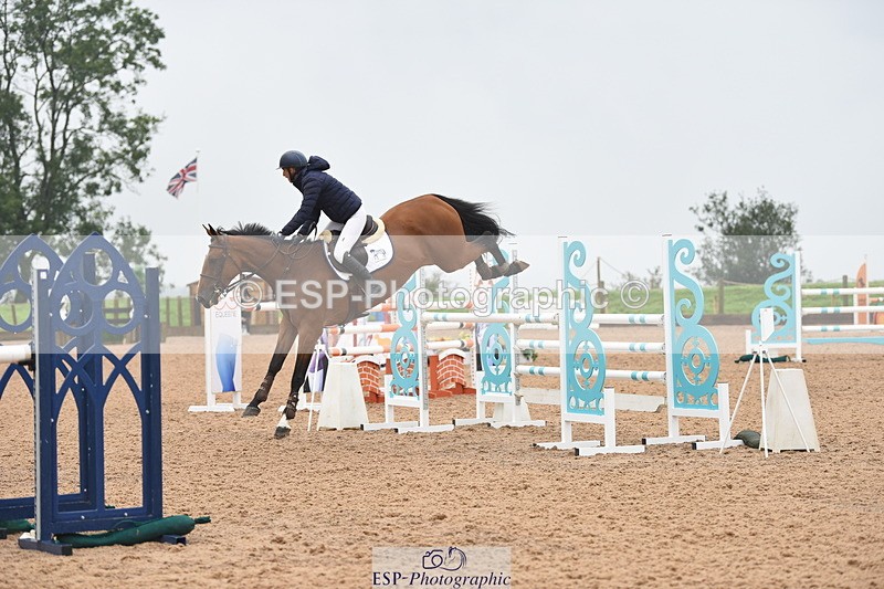 230916A-102638-03803 - Cls 14 Snr Foxhunter