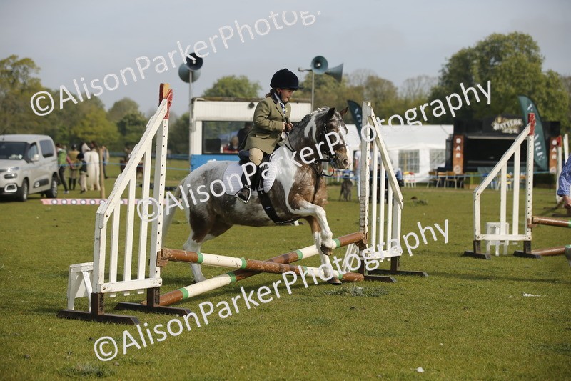 20260426-1020 - Class 1 - Mini Jumping - Lead rein or Assisted