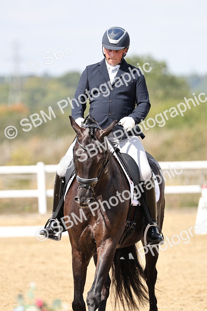 SBM_018623 - Class 16 - Novice 5 - 12.08-13.11