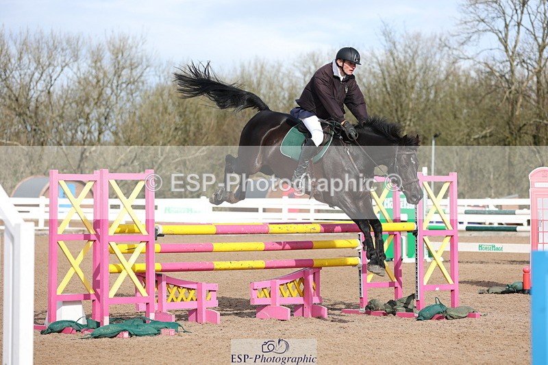 240223A-112729-00858 - Cls 4 Snr 1.05m Open