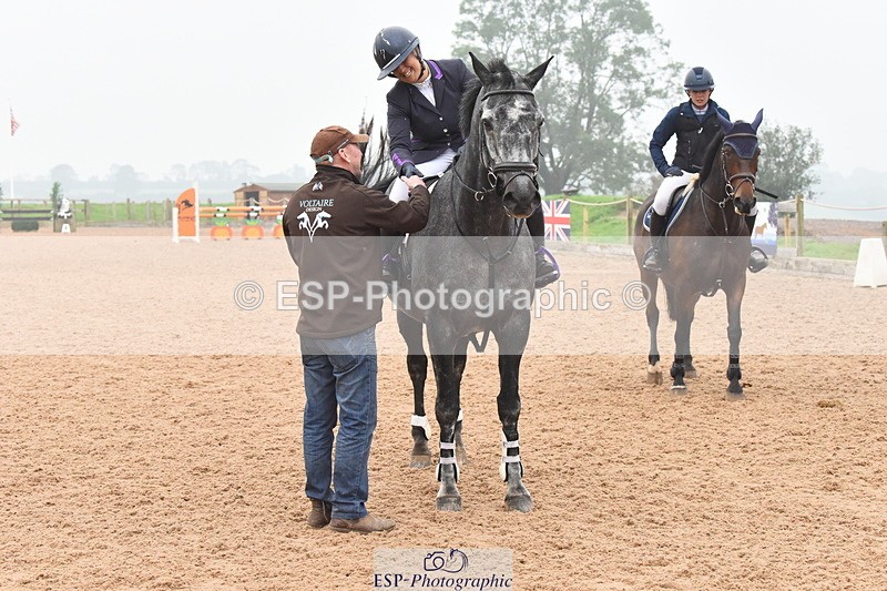 230916A-171218-05782 - Cls 19 Snr 1.10m Derby