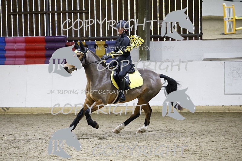 _T0A3767 - 1M Clear Round