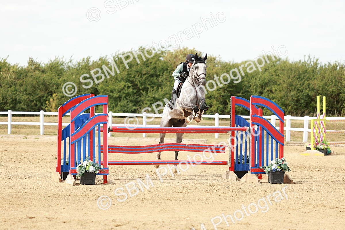 SBM_008129 - Class 4 - Senior Foxhunter - 1.20m Open
