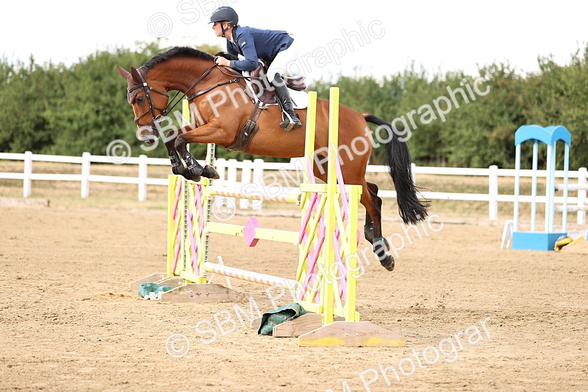 SBM_027052 - Class 13 - Senior Newcomers - 1.10m