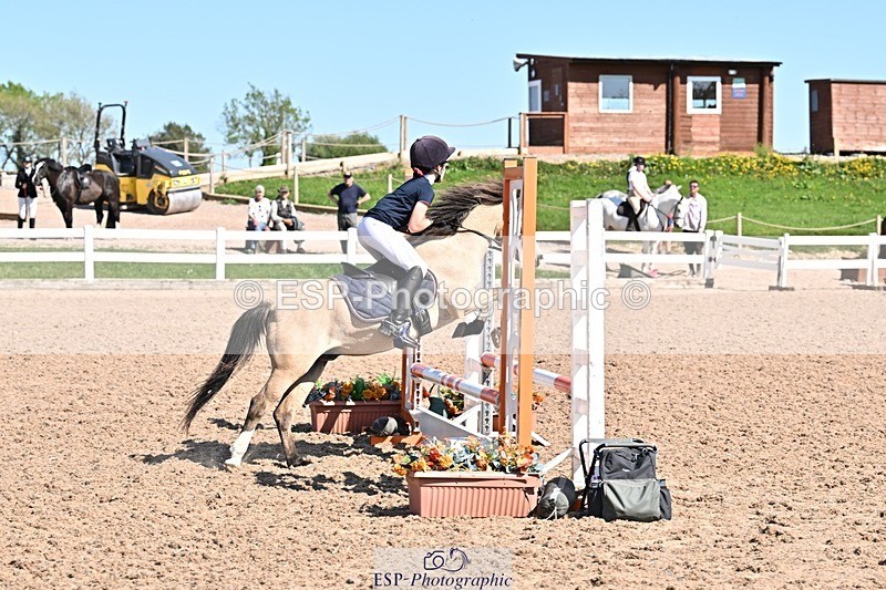 250513-160026-00117 - Clr Rnd & 60cm