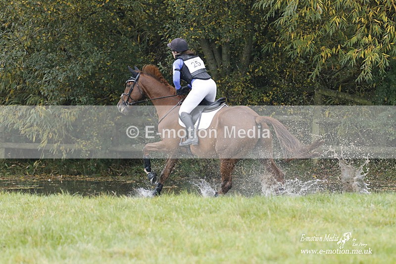 WWHT 171021 0564 - Novice Restricted (0.80m)  17/10/21
