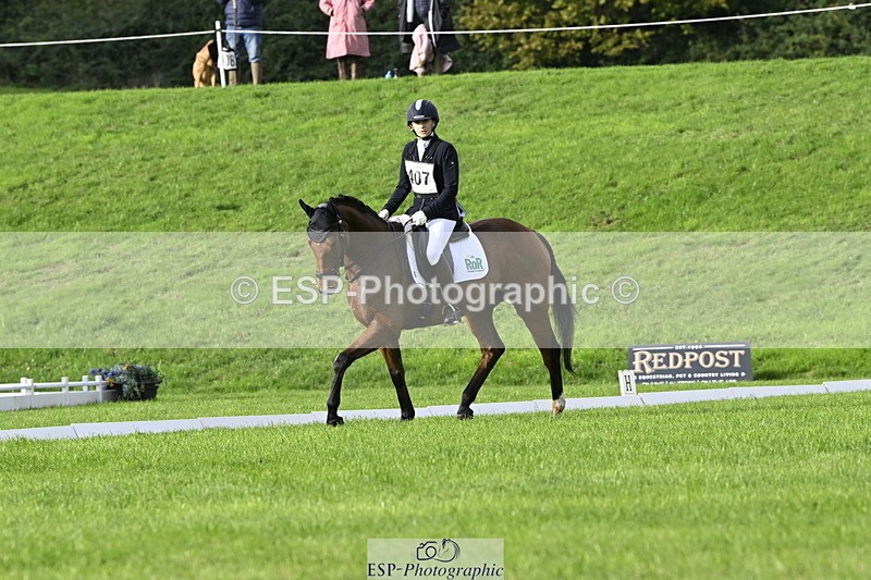 251023A-104023-02896 - F-407-Helen.Jackson