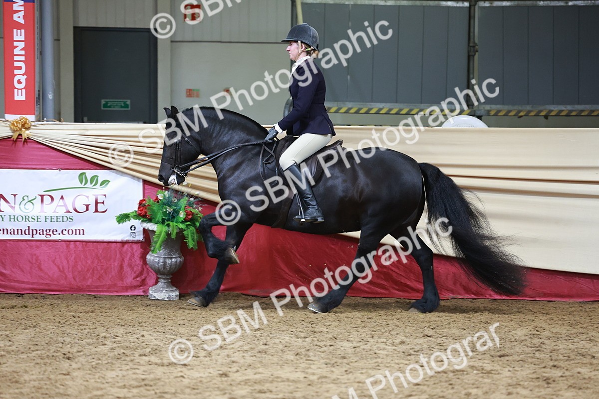 SBM_18748 - Class 952 - M&M Ridden Supreme Final