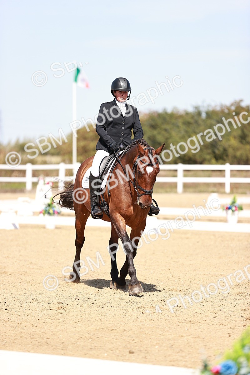 SBM_004907 - Class 12 - Novice 5 - 12.02-12.44