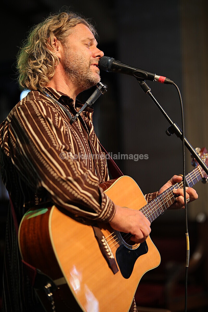 FOLK N BLUES-69 - FOLK and BLUES SEPT 2022