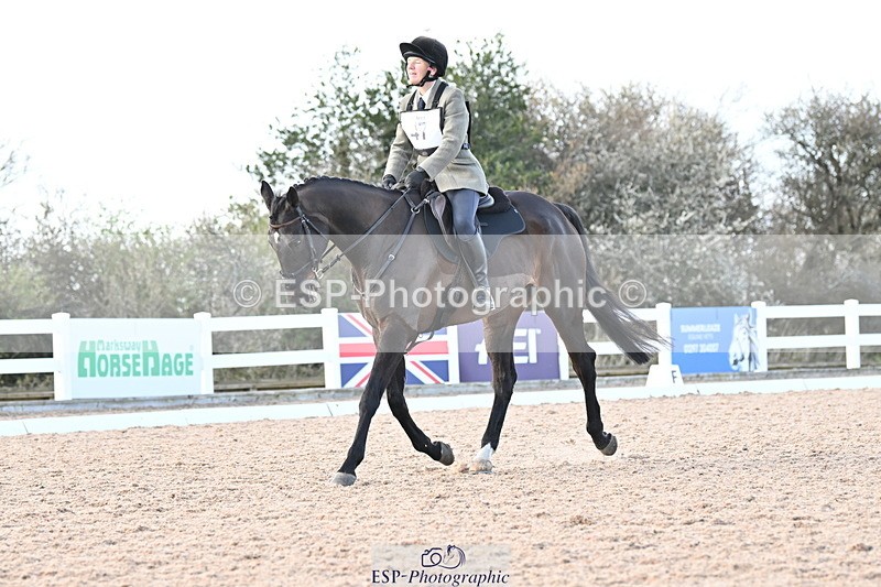 240324A-155440-04645 - Novice 28, 15.33 to 16.15