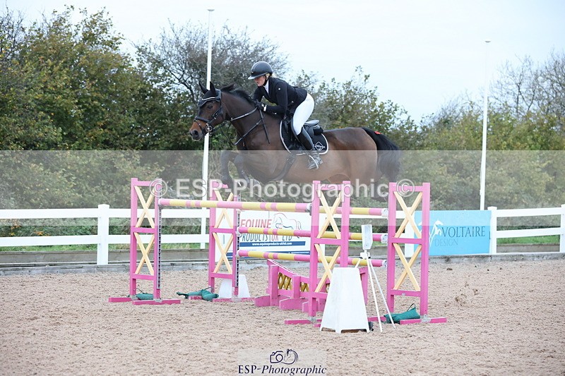 241101A-160329-03220 - FRI Cls 8 National 1.30m