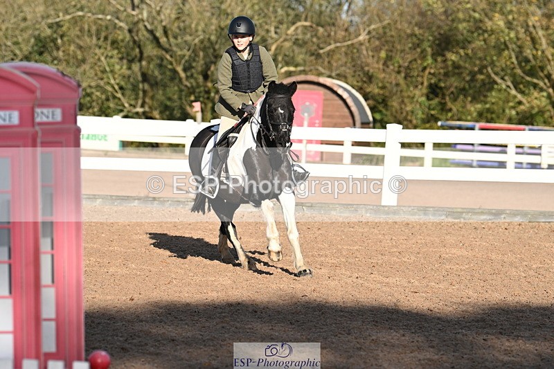 241026A-103359-00184 - SAT Cls 3 Pony Intro 70cm