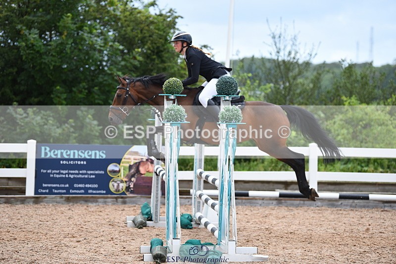 230715A-132410-01223 - Cls 4 Newcomers & 1m Open