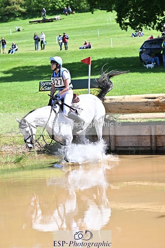 240525-111122-12244 - 327-COR_Y_TARAN-Toots_Bartlett