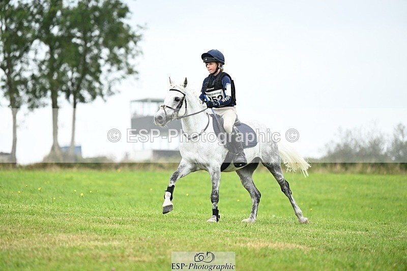 240831A-143431-04676 - 252-CHLOE.FOX-PITT-SIR.CHARLIE.BOI