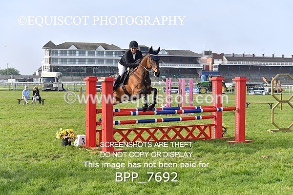BPP_7692 - CLASS 6 Nisbets Fresh From The Farm & The Golf Inn 1.00m Amateur Championship