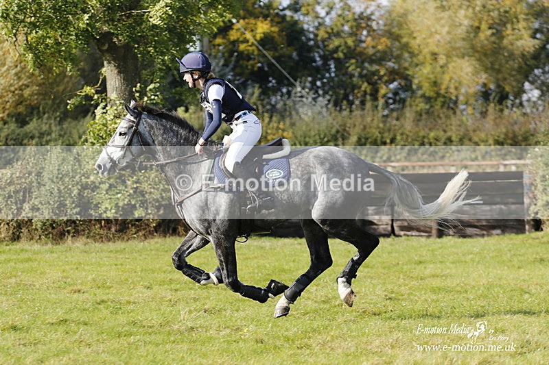  WWHT 171021 3872 - Open (1.00m)  17/10/21