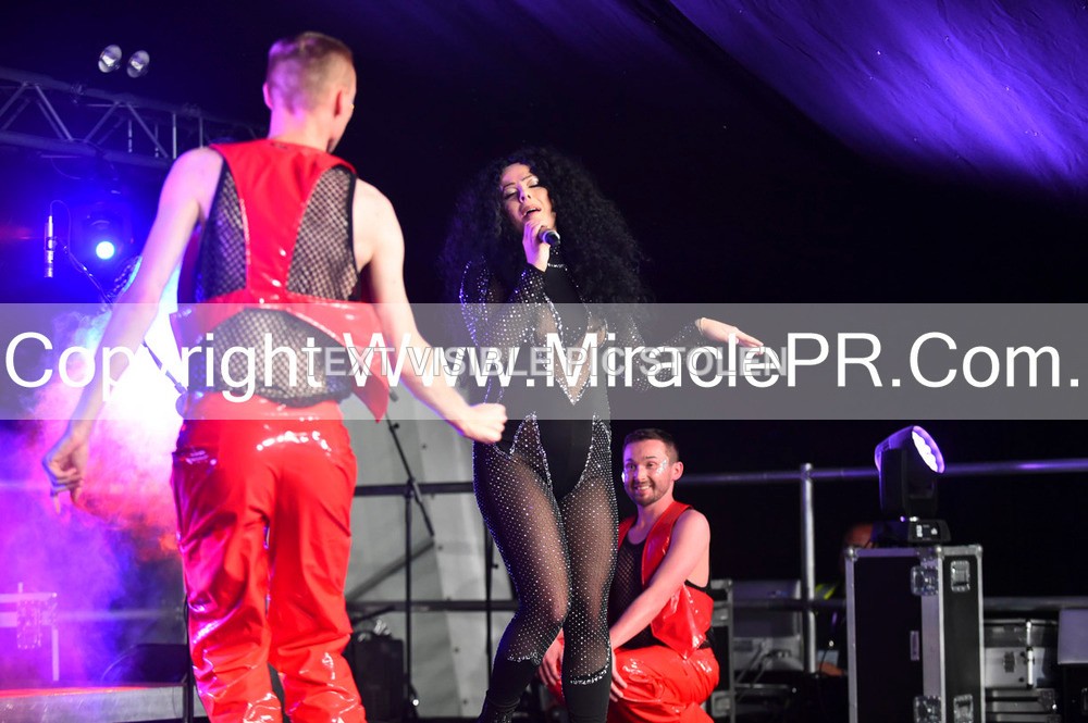 SH4_6733 - The Cher Experience