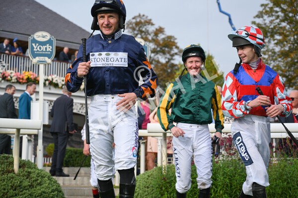 yr09102021r4-8 - Race 4 3.15pm Coral Sprint Trophy Handicap