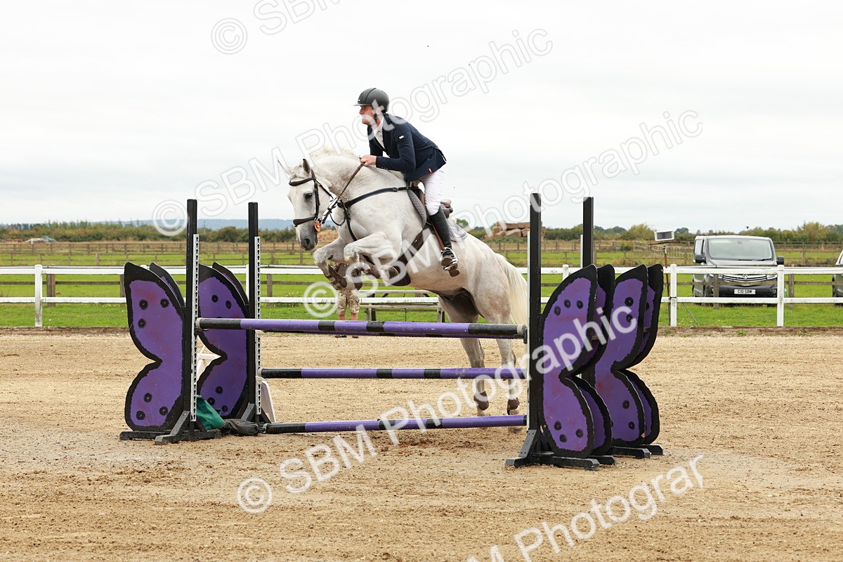 1I0A7672 - Class 4 - Senior Newcomers 1.10m