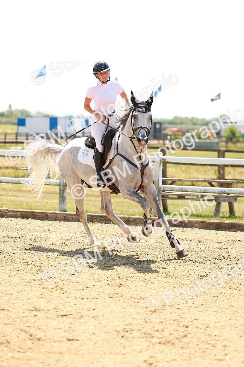 SBM_001616 - Class 4 - Senior Newcomers - 1.10m