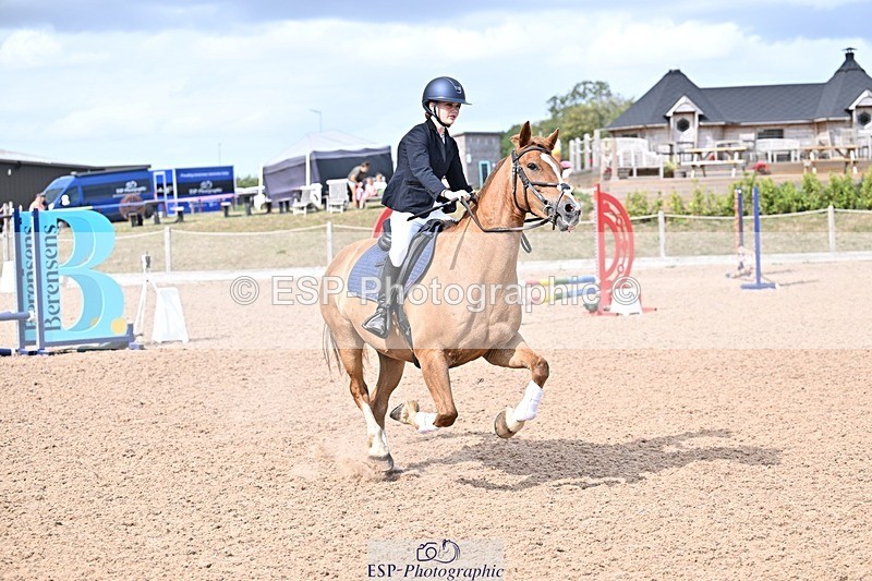 250826-151943-00084 - Clear Round and 60cm