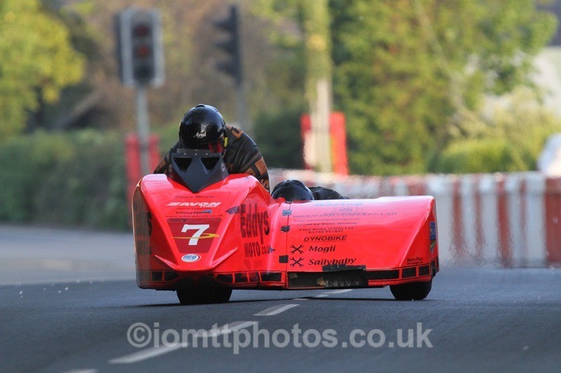 IMG_5673 - Thursday Practice - TT 2013 Side Car