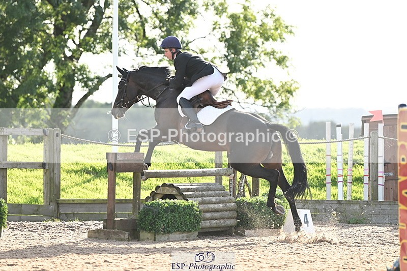 240913A-173542-05423 - Cls 19 Snr 1m Open Speed Derby