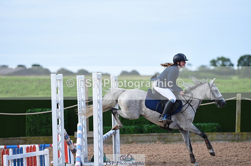 230716A-091440-01864 - Cls 32 Stepping Stones 128cm & 138cm