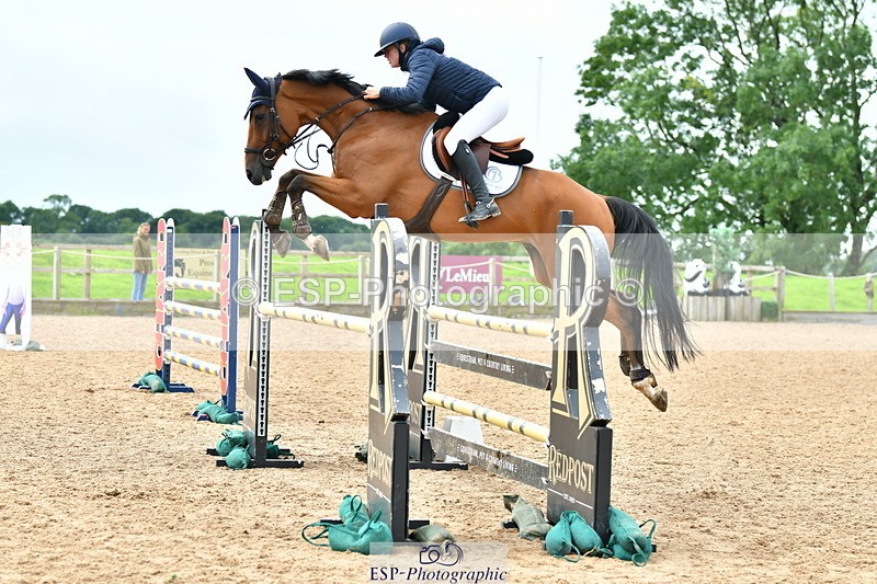230805A-121916-00389 - Cls 3 Snr Foxhunter & 1.20m Open