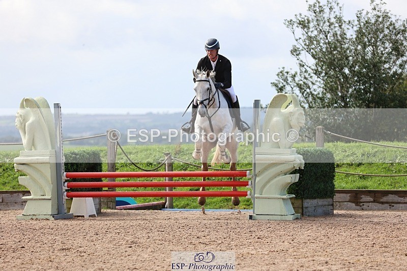 250911-140203-02294 - Cls 5 Chard Snr 90cm Speed Derby