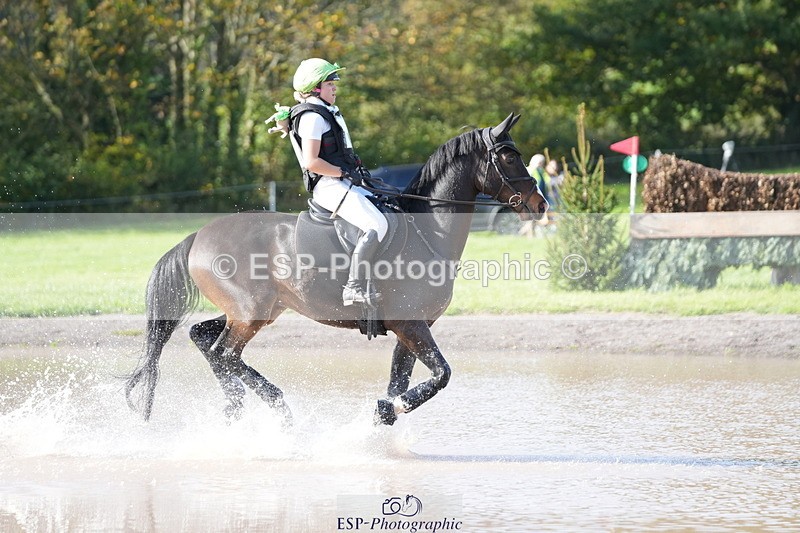 251024A-131322-11016 - B-148-Tarka.Abraham