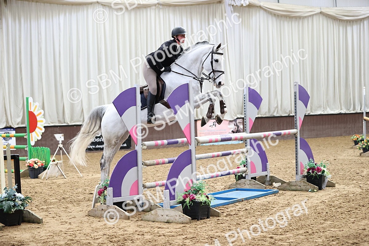 SBM_005971 - Class 16 - Senior Newcomers - 1.10m Open