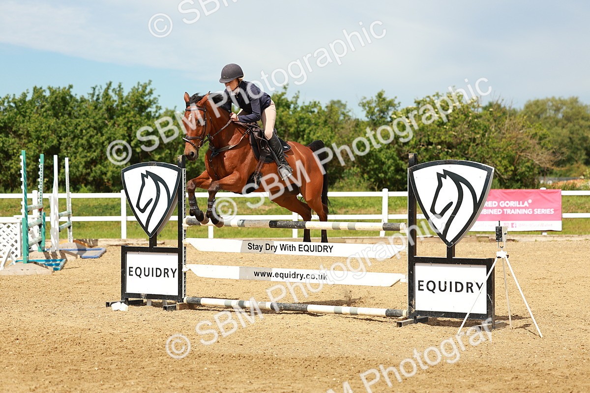 SBM_002392 - Class 4 - Senior Newcomers - 1.10m