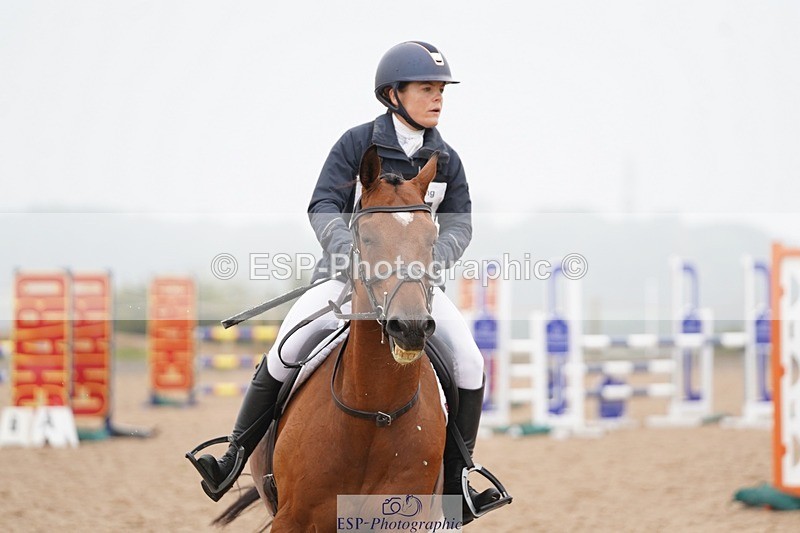 240901A-121720-07436 - 325-Julia.Knight-Jones-JANNES