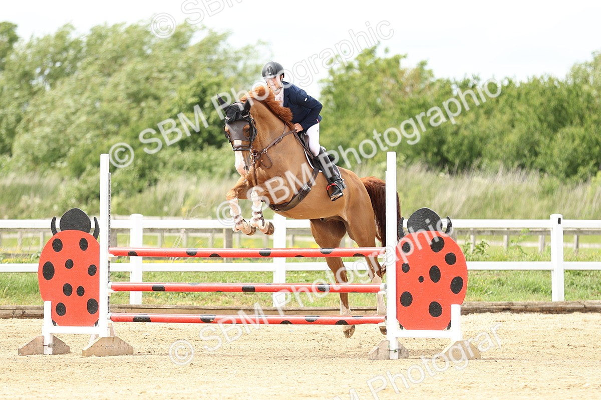 SBM_001017 - Class 4 - Senior Newcomers - 1.10m