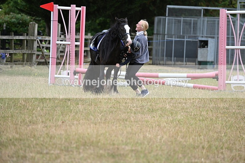 WJ6_9499 - Class 12 Minimus Jumping 45cm