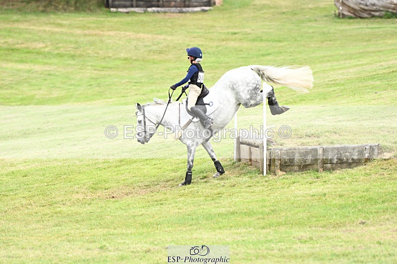 240825X-142414-34996 - 80cm XC 14.30 to 15.30