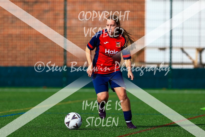 1DX30991 - 2025-10-05 FC Abbey Meads Ladies V Purton  Kingsdown FC Ladies