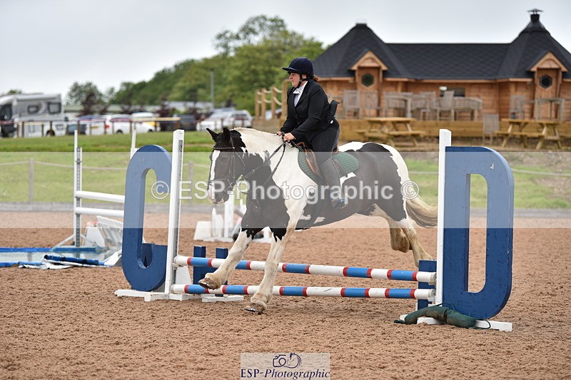 240528A-145906-00072 - 40 & 50cm