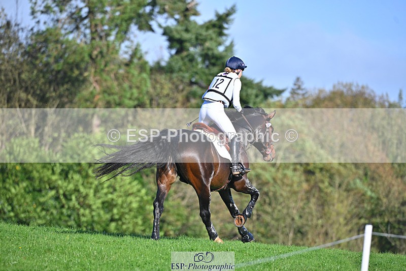 241025-111236-06681 - 012-Mollie.Summerland-SKITTEL.D'EKWI