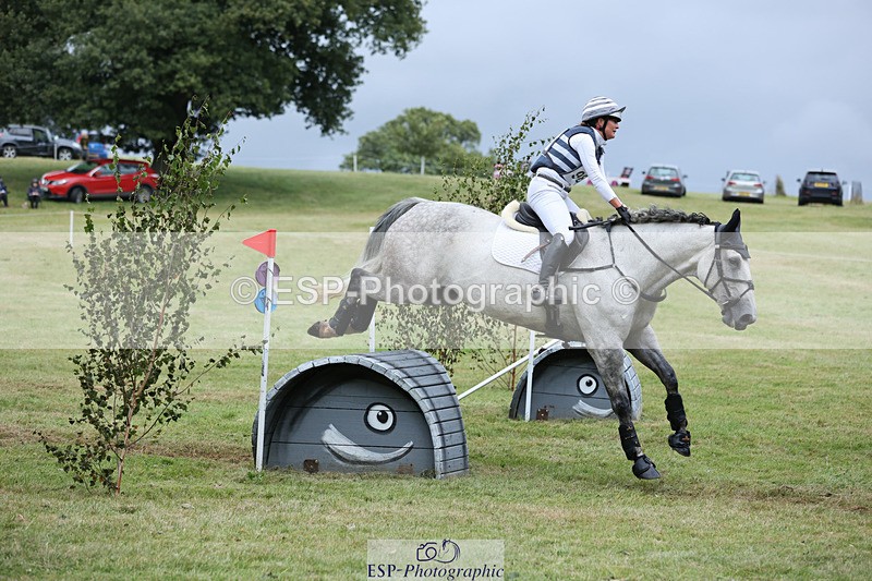 240825X-180521-38478 - 80cm XC 17.30 to End