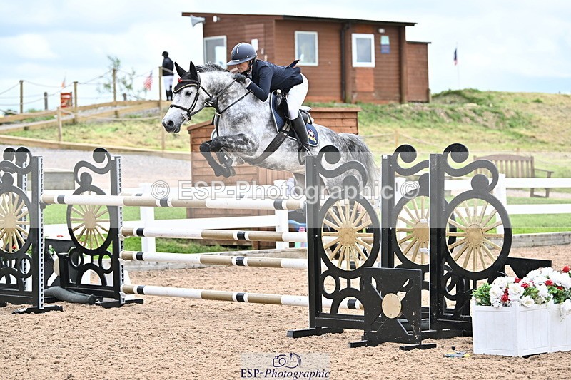 240523A-130032-01869 - Cls 4 Snr 1.20m Open