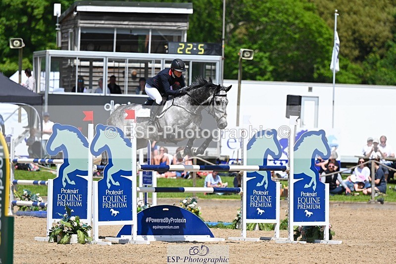 240525-132710-15367 - 529-SBH_BIG_WALL-Izzy_Taylor